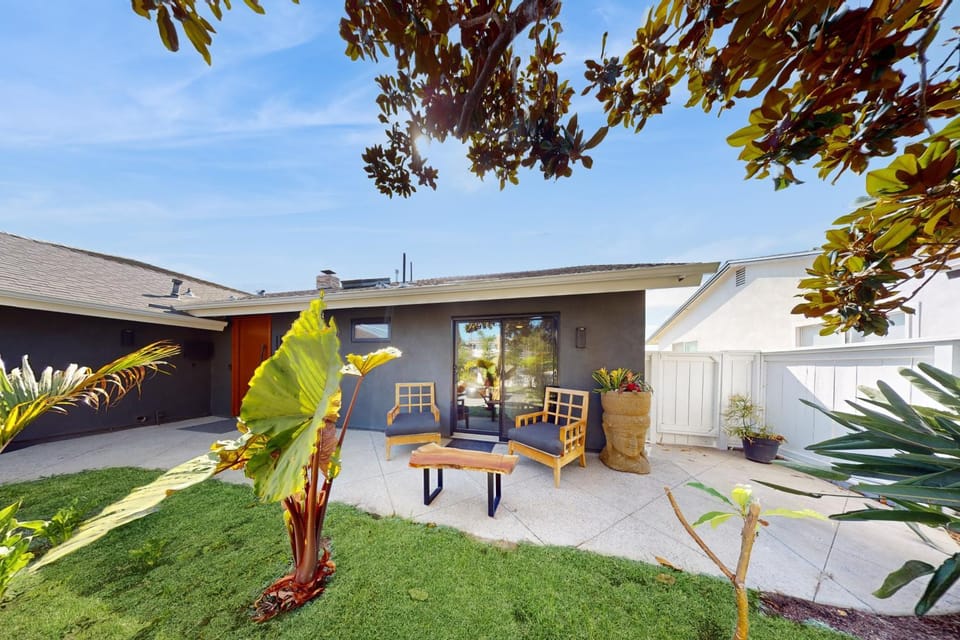 Bamboo Hideaway in Cardiff with Outdoor Space Apartment in Cardiff