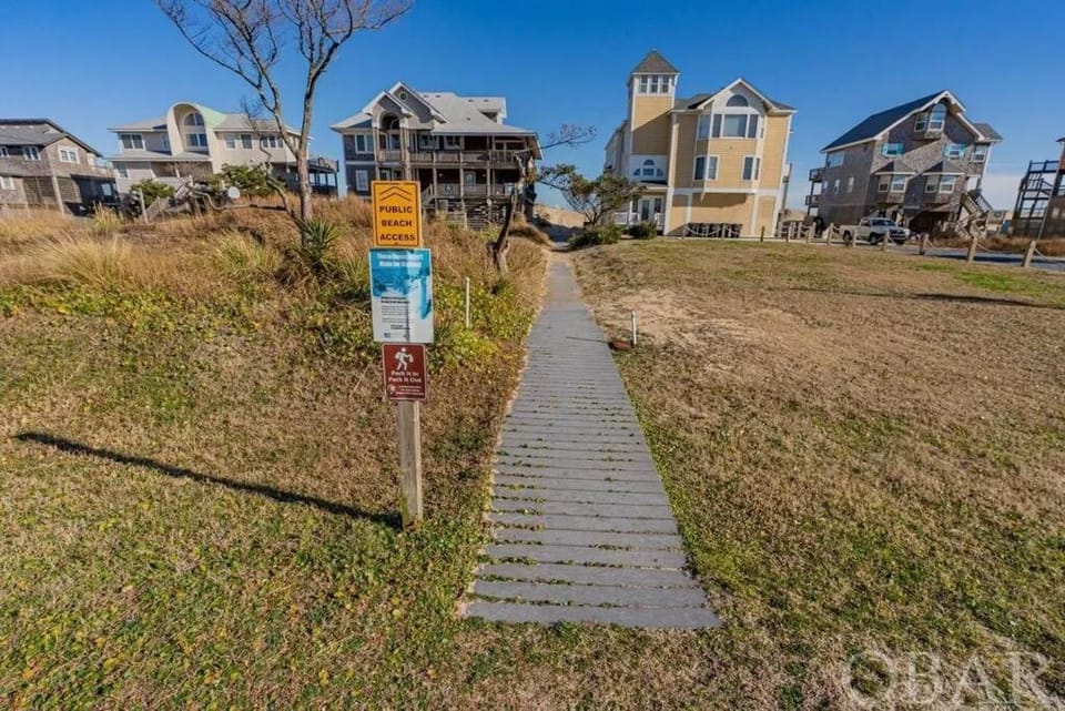Beachside Retreat Outer Banks Avon House in Avon