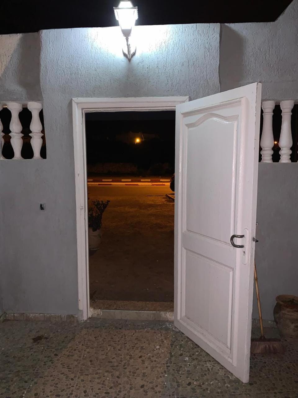 Facade/entrance