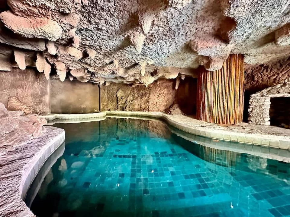 Relaxing Lakeside Retreat Pool, Hot Tub y Patio Inn in State of Quintana Roo