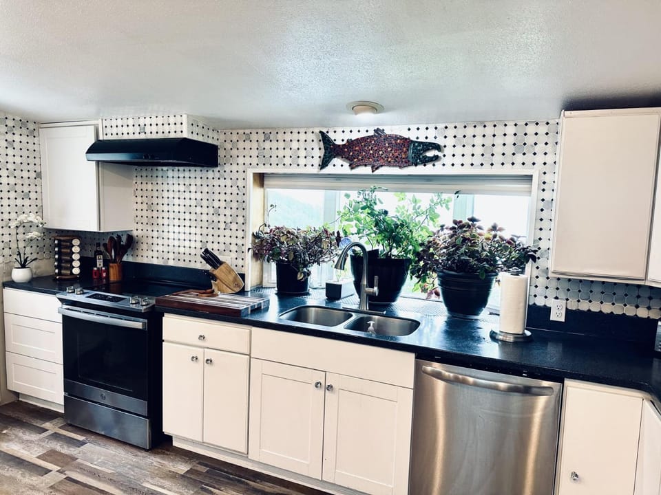 Breakfast, kitchen