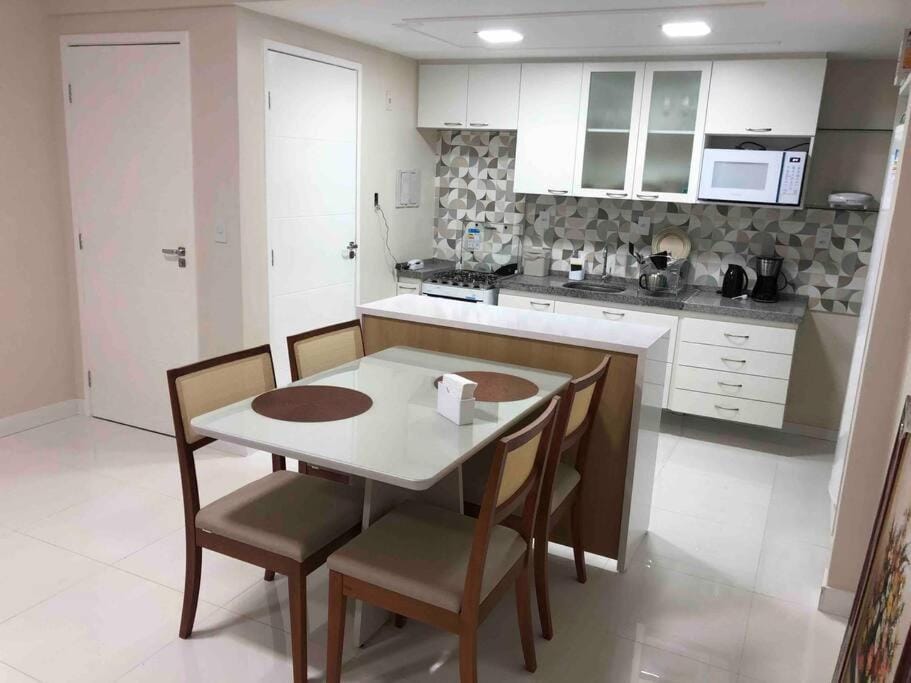 Aconchegante-novo, moderno-familiar, fácil acesso Apartment in Fortaleza