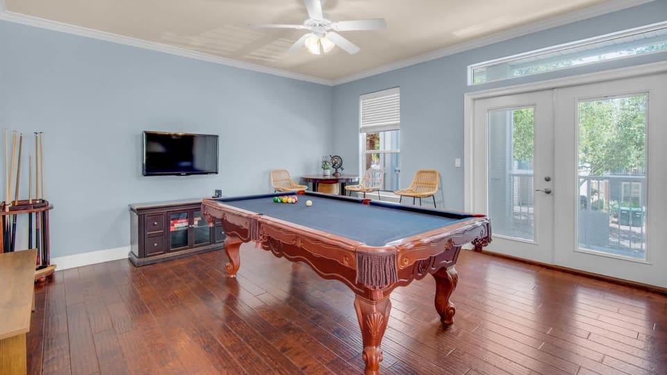 Billiard, Game Room, TV and multimedia