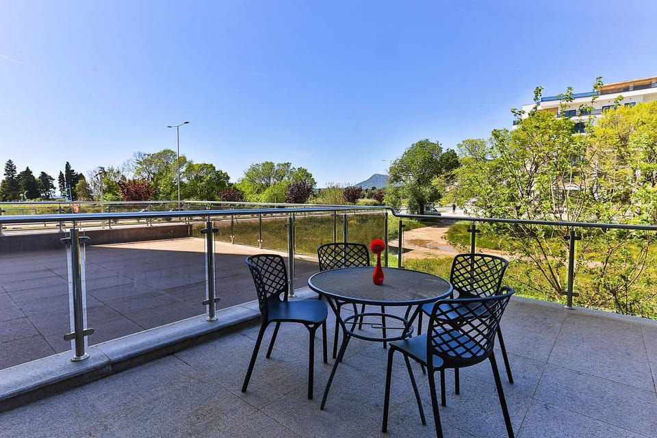 Balcony/Terrace, Balcony/Terrace