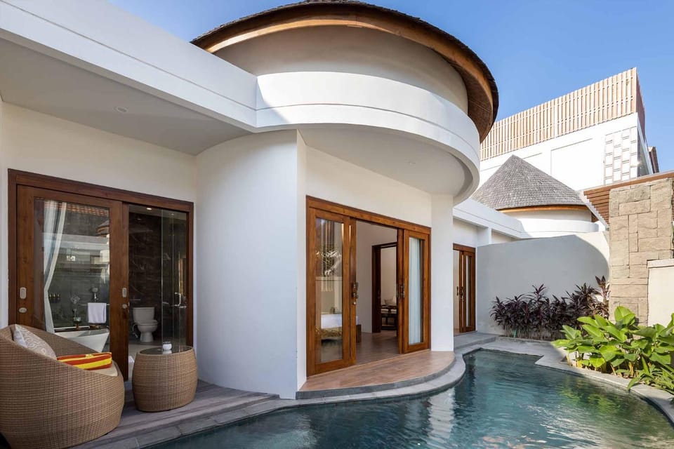 Pool view, Swimming pool