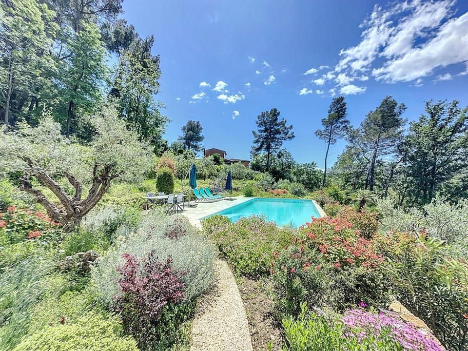 Natural landscape, Garden view, Pool view, Swimming pool