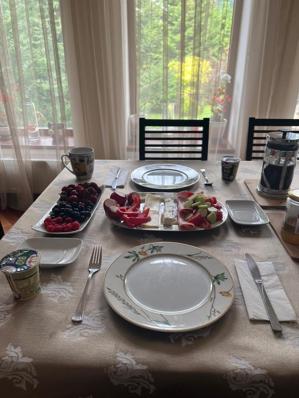 Food and drinks, Dining area, Breakfast