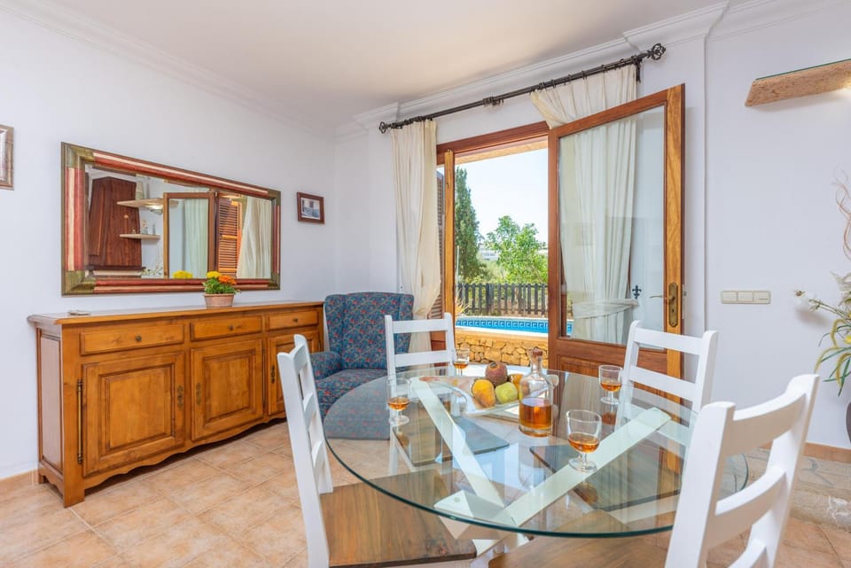 Other, Dining area