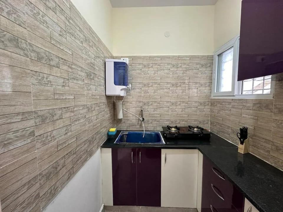 Cozy Room 1Bhk with Lift 302 Apartment in Bengaluru
