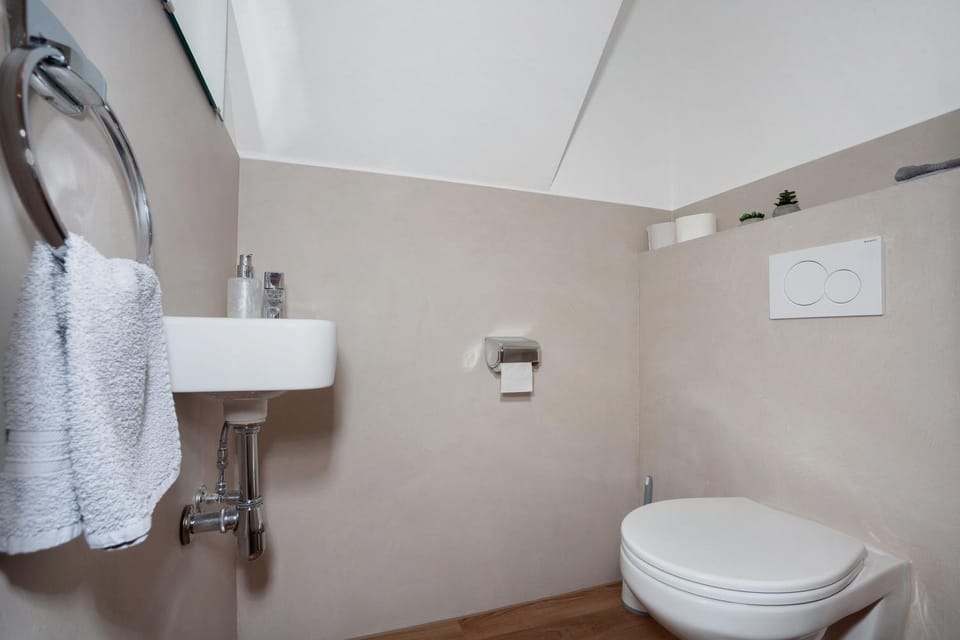 Bathroom, Living room