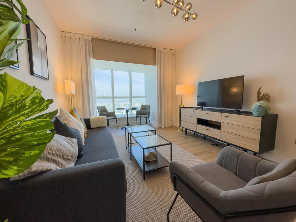 Elite Residence - Modern 1BR Apartment with Full Sea View Apartment in Dubai
