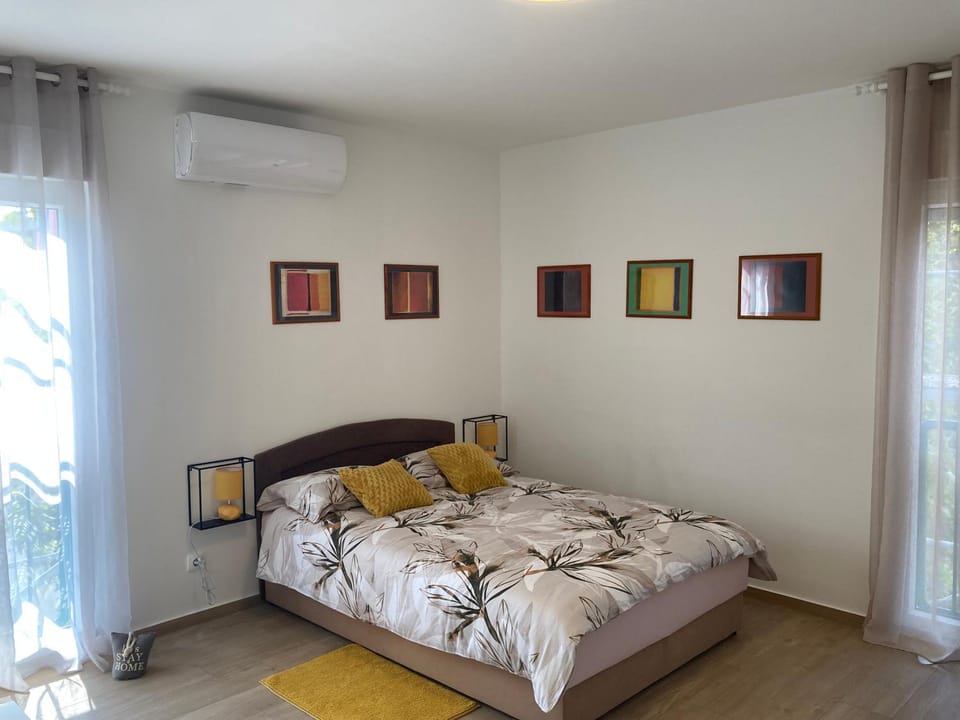 Red roof Apartment in Pula