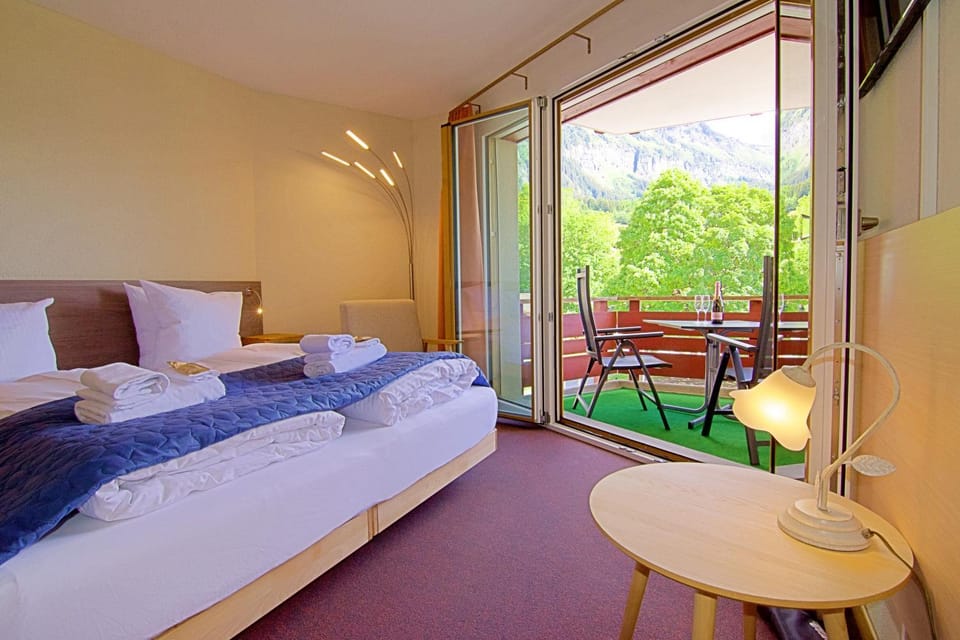 Bed, Balcony/Terrace, Bedroom