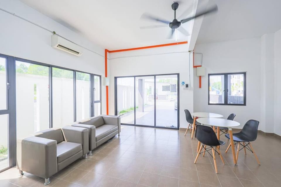 Airport #KLIA#KLIA2#MitsuiBrandOutlet#Landed House House in Negeri Sembilan, Malaysia