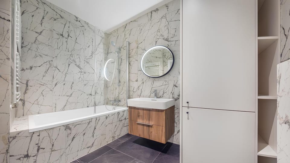 Shower, Bathroom