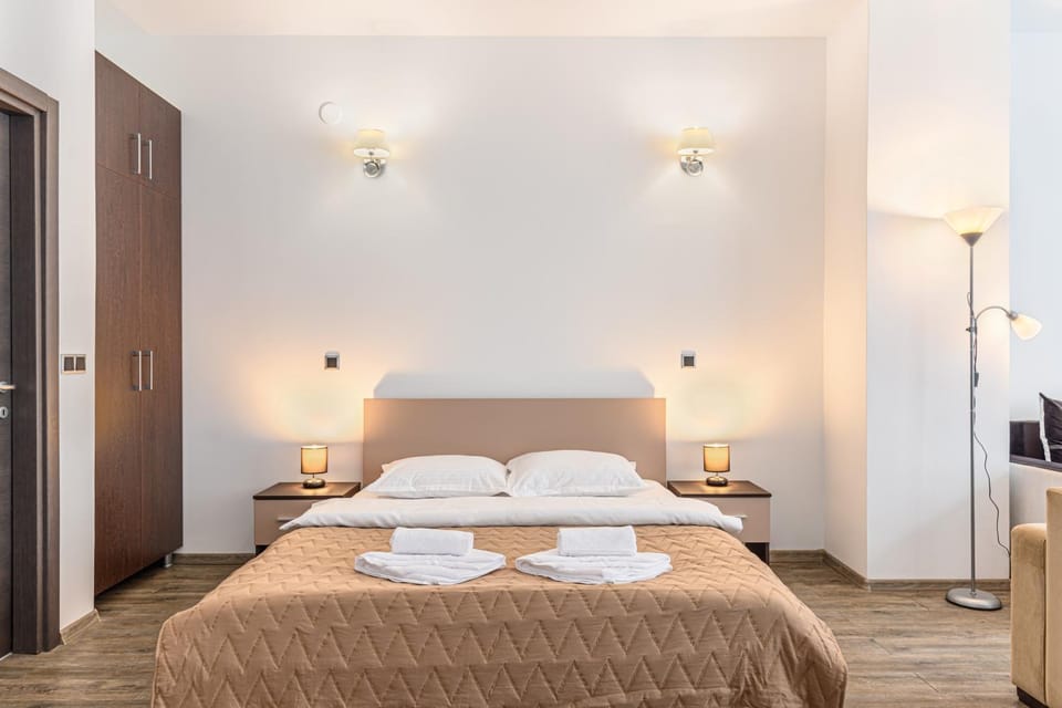 Bed, Photo of the whole room, Bedroom, towels, wardrobe