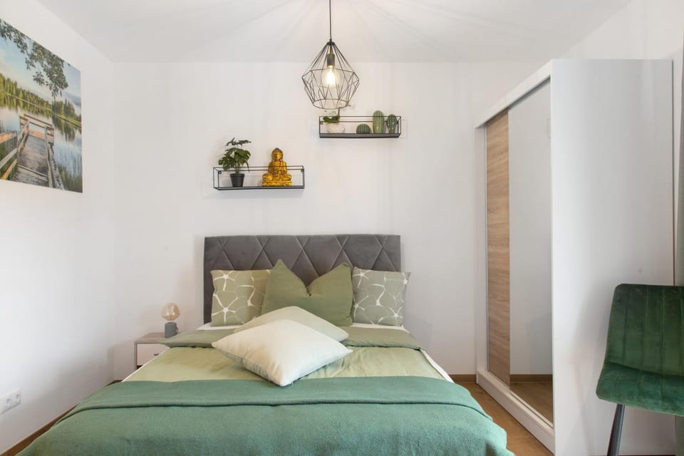 Living room, Bedroom