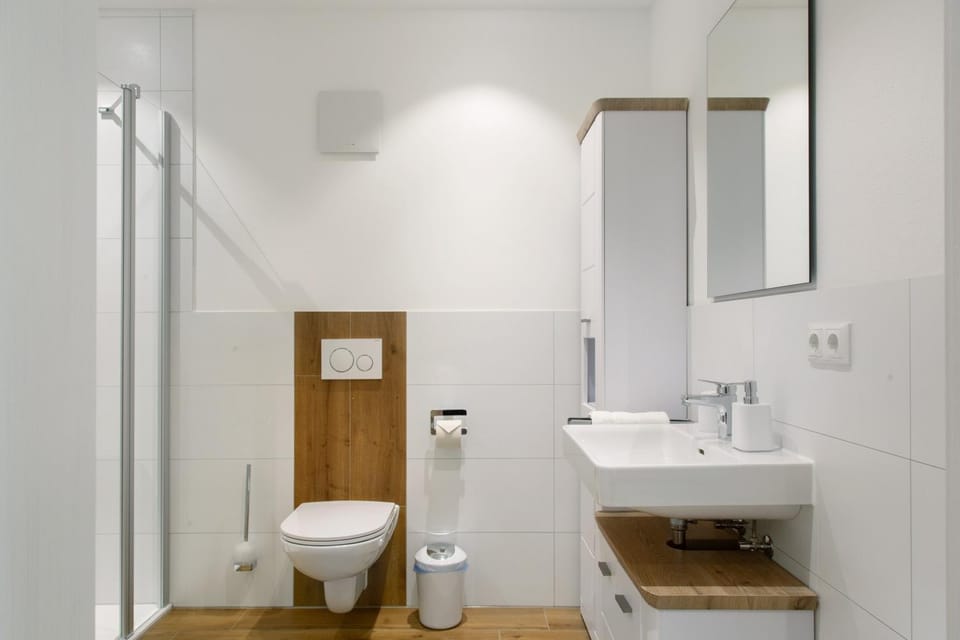 Bathroom, Living room