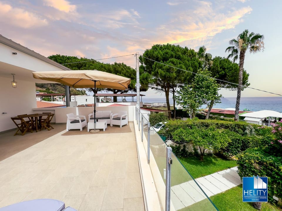 Balcony/Terrace, Garden view, Sea view
