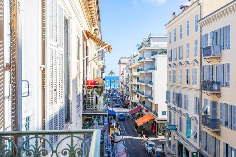 #13 Staywizus - Orange suite AC Wifi Balcony 3mins walk sea front Apartment in Nice