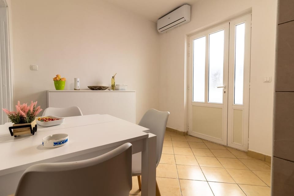 Apartment Havana Bed and Breakfast in Neum