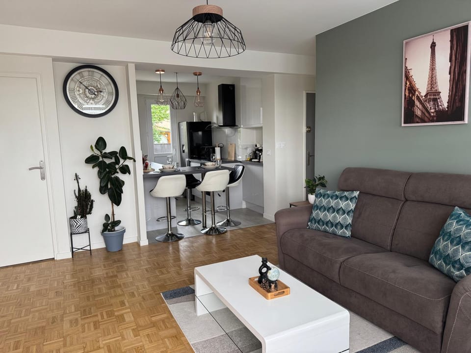 Appartement chaleureux et spacieux T3 Apartment in Limoges