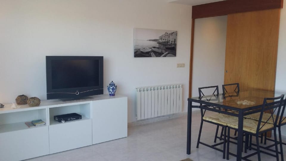 Les Camelias 2B Apartment in Baix Empordà