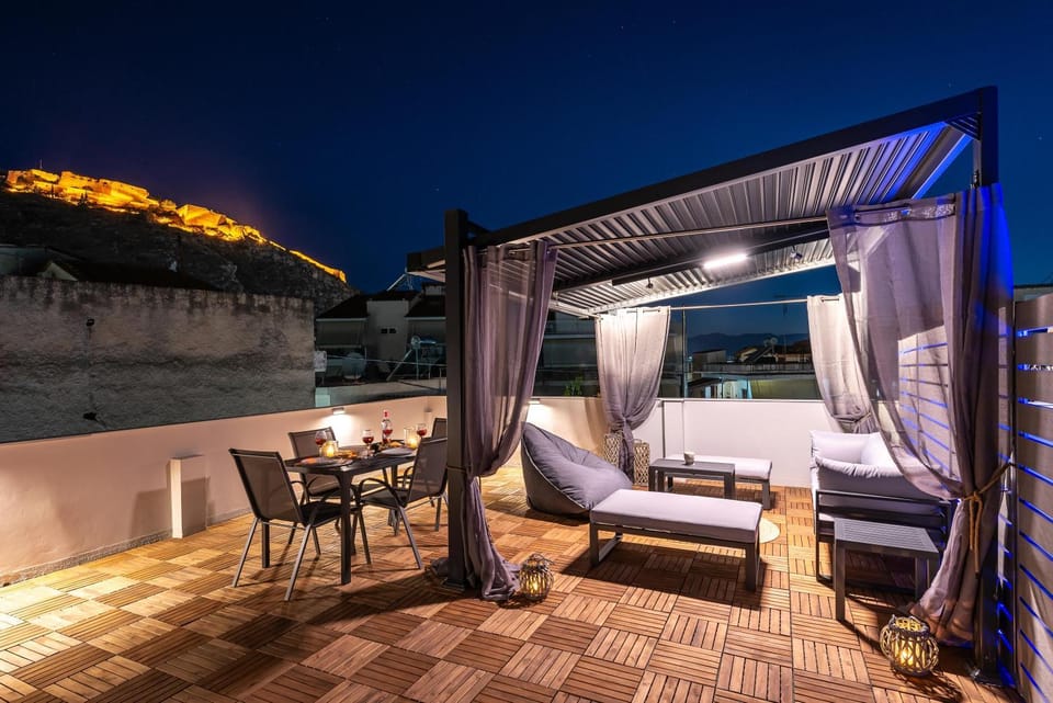 Night, Seating area, Dining area, Landmark view
