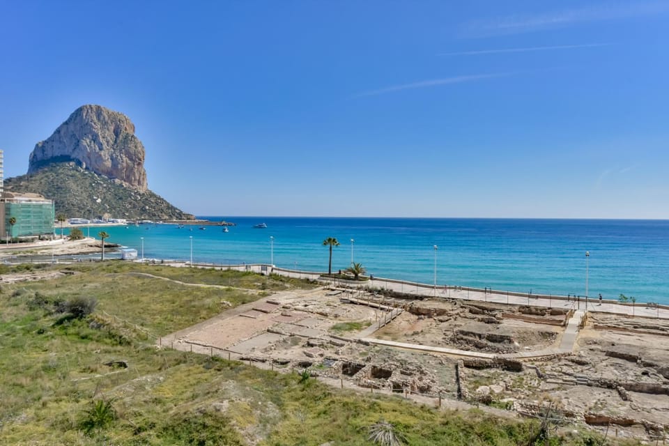 Nearby landmark, Natural landscape, Sea view