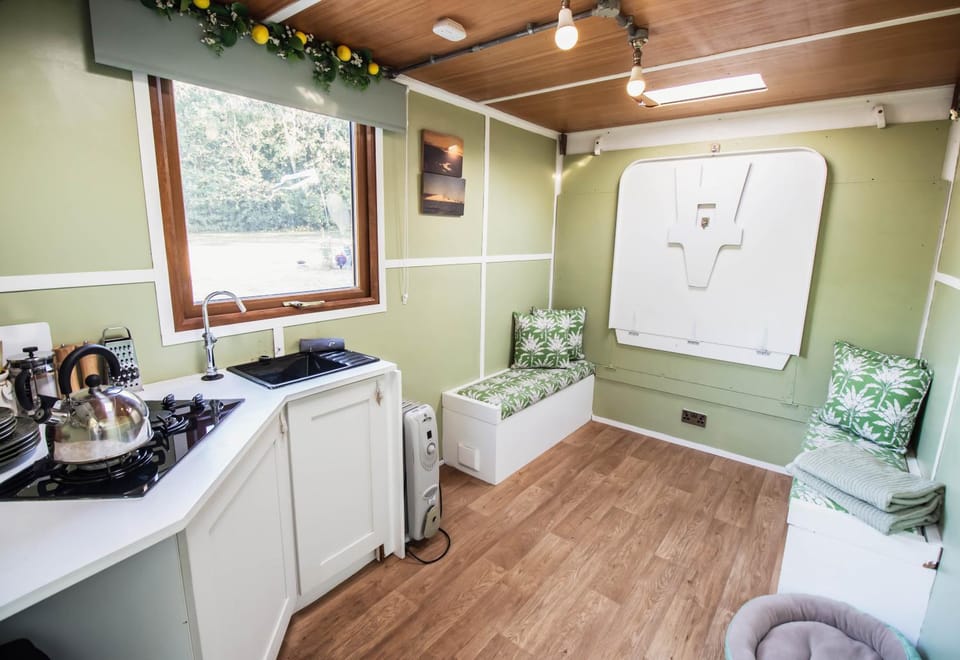 Leto Shepherds Hut By Airpremier Luxury tent in Alfriston