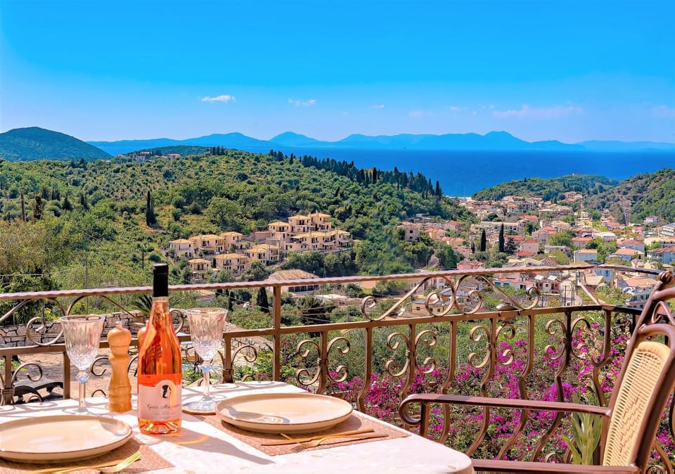 View (from property/room), View (from property/room), Balcony/Terrace, Balcony/Terrace, City view, City view, Sea view, Sea view, kitchen, kitchen