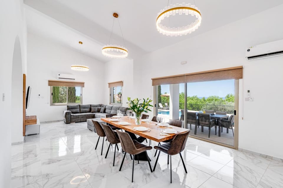 Villa Kathi by Ezoria Villas Villa in Peyia