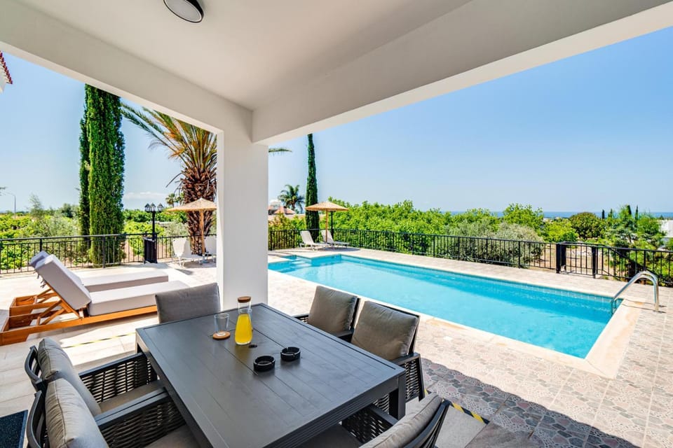 Villa Kathi by Ezoria Villas Villa in Peyia