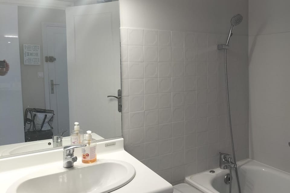 Bathroom, Bath