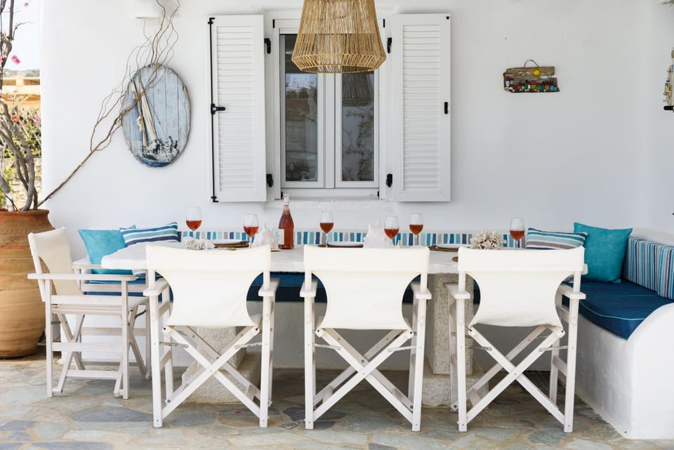 Patio, Seating area, Dining area