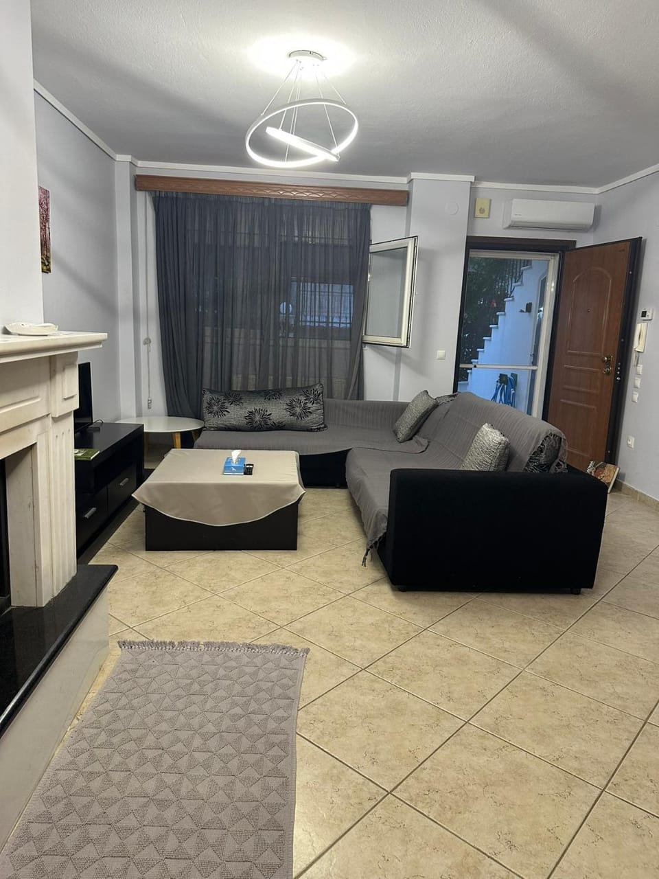 Living room, air conditioner