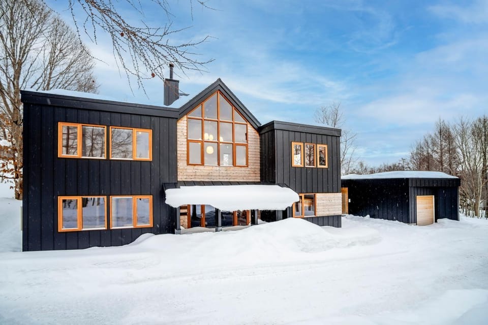 Property building, Day, Winter
