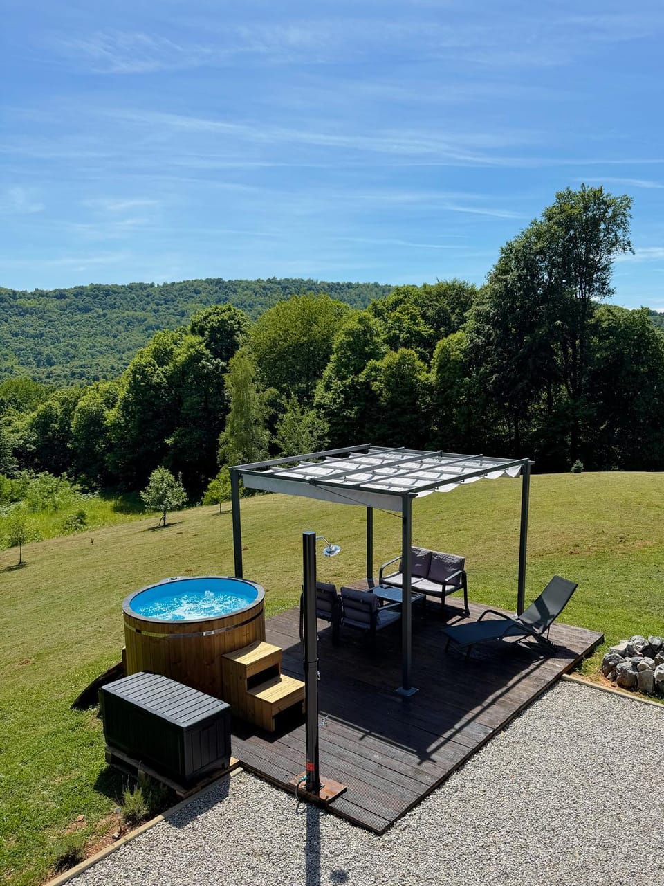 Patio, Natural landscape, Hot Tub, Balcony/Terrace, Mountain view, sunbed