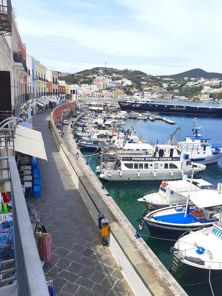 VisitPonza - Le Naiadi Bed and Breakfast in Ponza