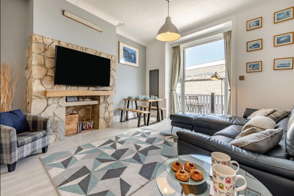 TV and multimedia, Balcony/Terrace, Balcony/Terrace, Living room, Seating area, Sea view, Sea view