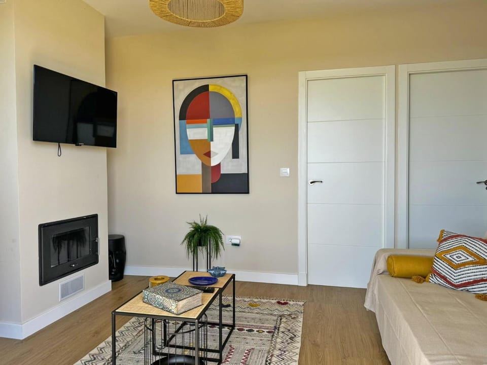 Communal lounge/ TV room, Living room