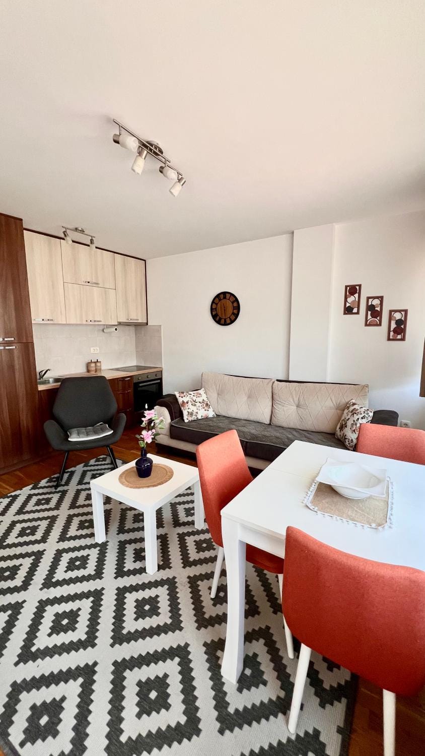 Living room, Seating area, Dining area