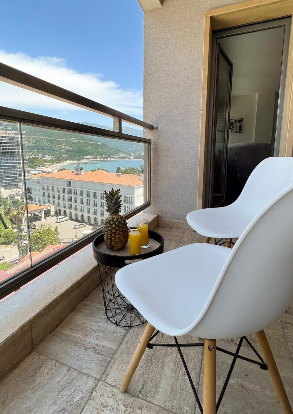 View (from property/room), Balcony/Terrace, Mountain view, Sea view