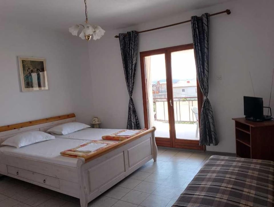 Villa Chery Apartment in Okrug Gornji