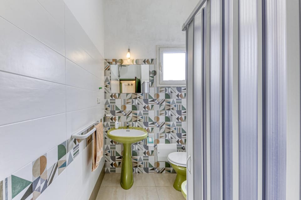 Bathroom, Living room