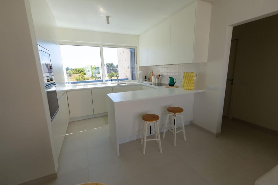 3BR Family Apt w- Private balcony, Pool & Free Parking Apartment in Cabanas de Tavira