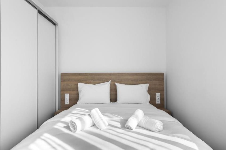 Bedroom, wardrobe