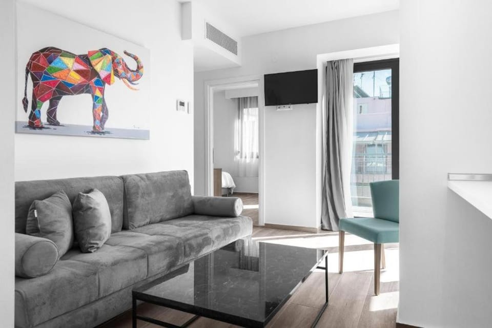 Living room, Seating area