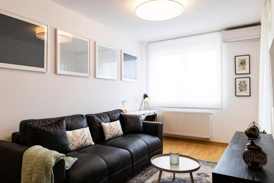 Elegance Infusion by HOME Apartments, FREE parking Apartment in City of Zagreb