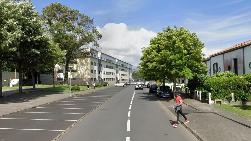 Off site, Street view, Parking